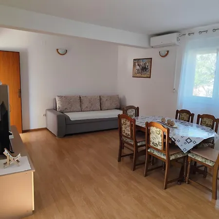 Milevcic Apartment Jelsa (Hvar)