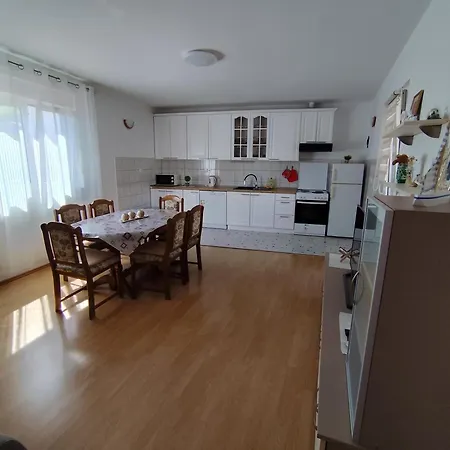Apartment Milevcic