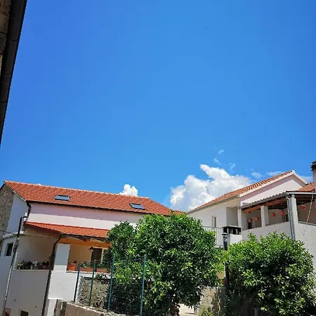 Milevcic * Jelsa (Hvar)